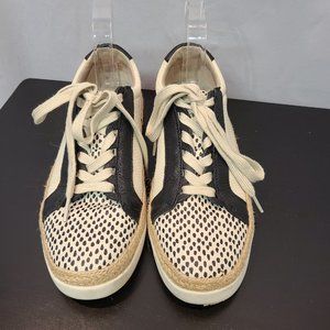 Crown Vintage Adelite Sneakers Low Top Womens 8.5 Cream Black